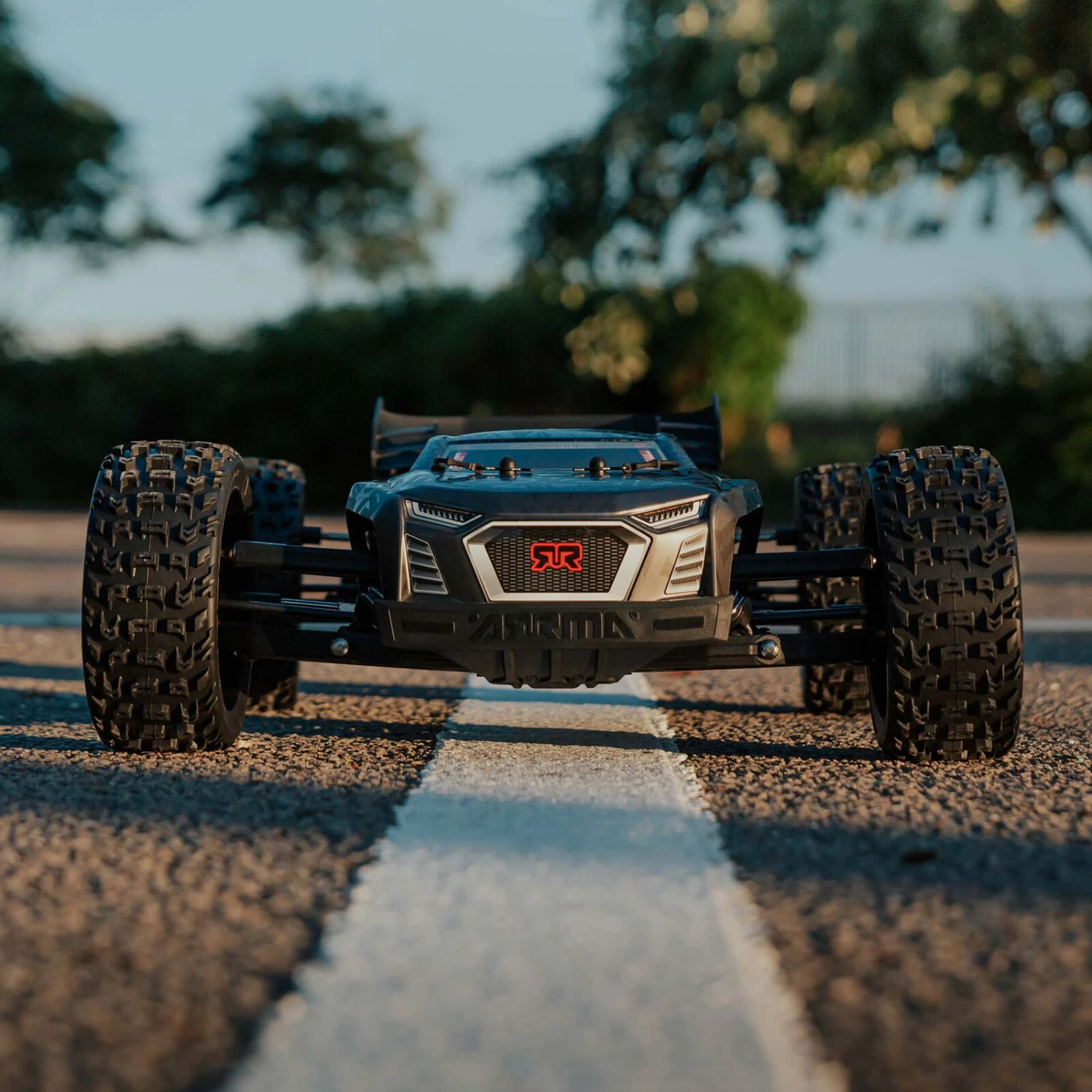 ARRMA 1/8 TALION 6S BLX 4WD EXtreme Bash Speed Truggy RTR, Black 5 ARRMA 1/8 TALION 6S BLX 4WD EXtreme Bash Speed Truggy RTR, Black - Image 3