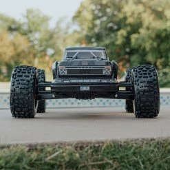 ARRMA 1/8 OUTCAST 6S BLX 4WD EXtreme Bash Stunt Truck RTR, Black -ARRMA Sales ARA8710 A09 MOOTIEOV